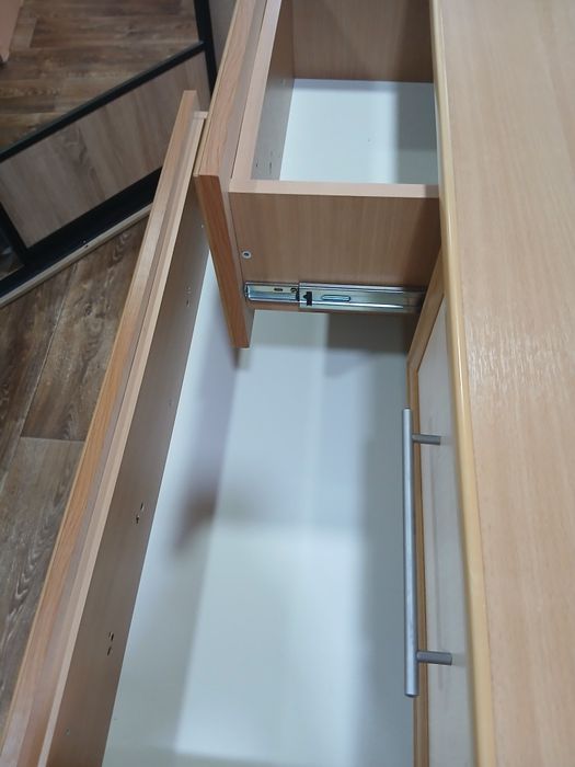 Продам спальный гарнитур