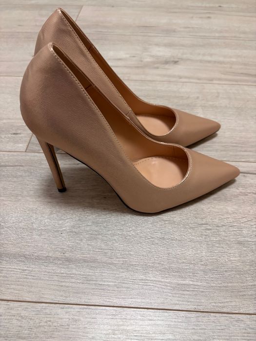 Нови дамски обувки