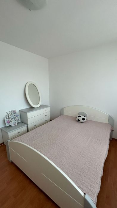 Închiriere apartament cu 3 camere ,zona Nord-Ploiești