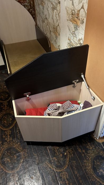 Продам детскую без 2-х матрасов