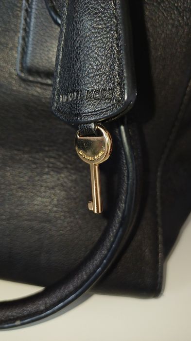 Чанта Michael Kors  Hamilton естествена кожа