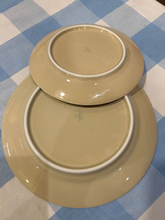 Чинии за хранене