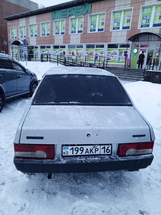 Продам срочно 21099