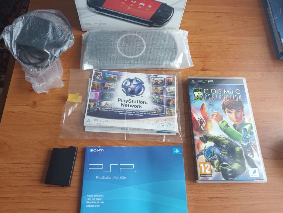 Sony PSP-3004 (Piano Black)