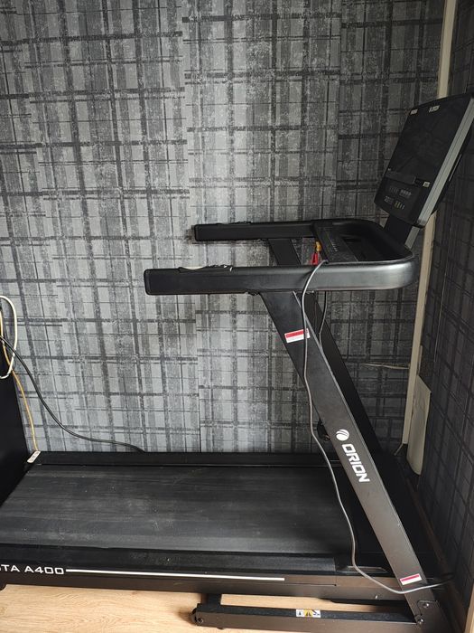 Бягаща пътека ORION A400 16KM