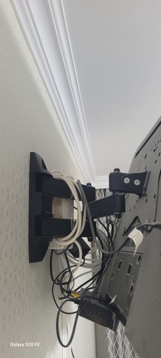 Телевизор смарт тв, диогональ 110 см