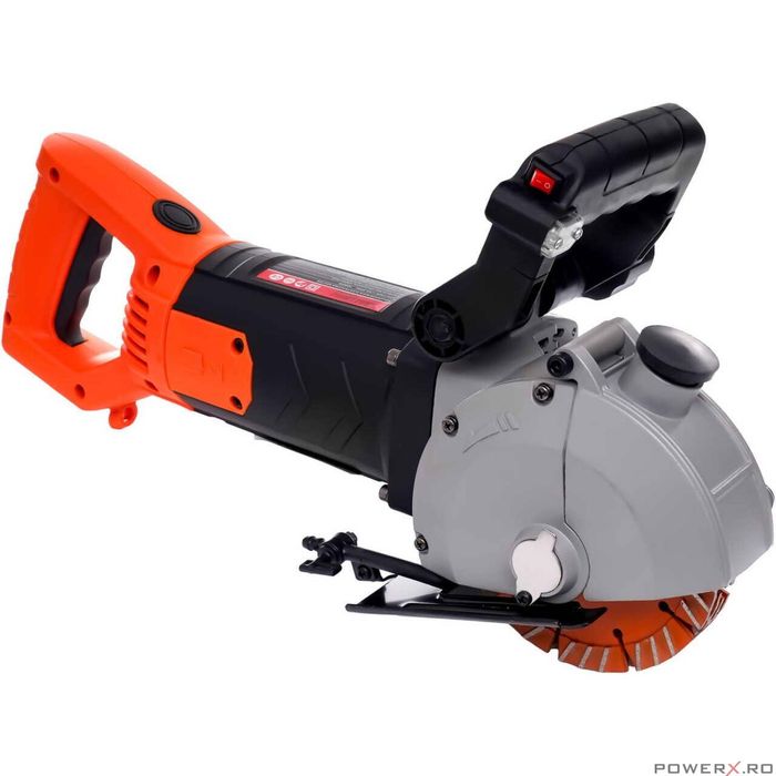 Masina profesionala pentru facut canale in beton, canelat pentru