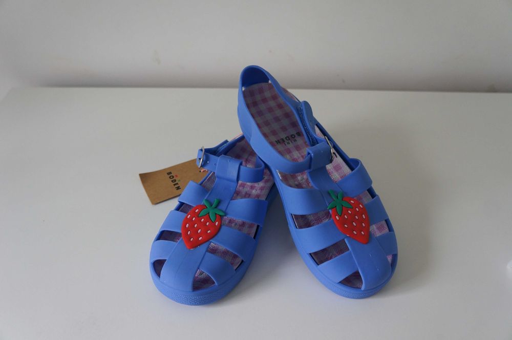 Сандали Mini Boden UK, 34/35 номер, 22.3см стелка, за стъпало 21см