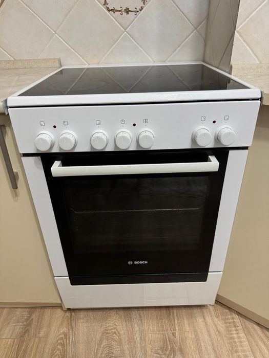 Продам плиту с духовкой