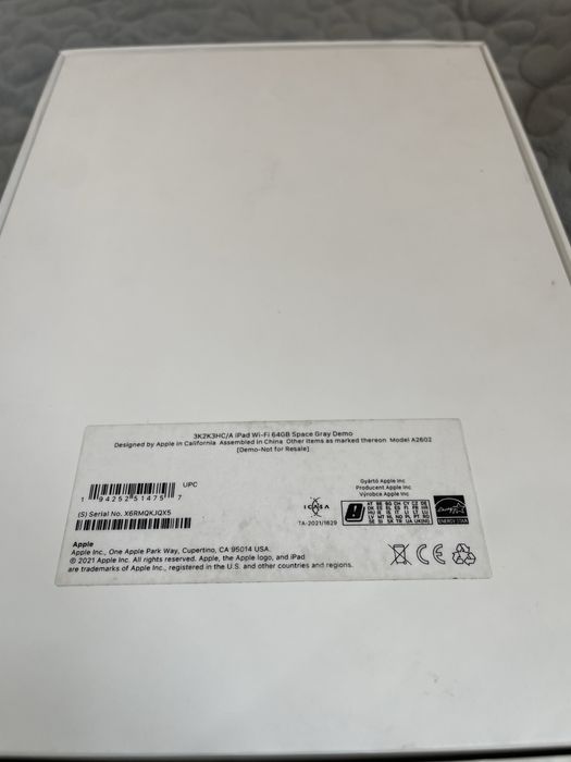 iPad 10.2  почти новый