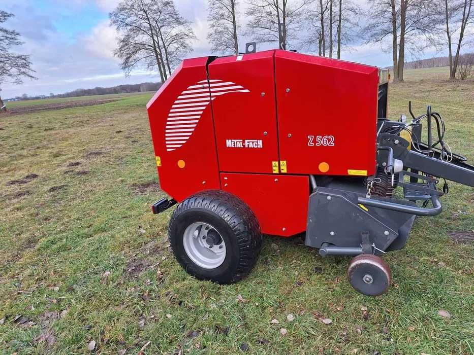 Presa Krone KR 160 Mini Stop Classic Line an 2016 pickup de 2m  Krone Kr 125 Krone KR 130 Krone Round Pack 1250 Krone Bellima