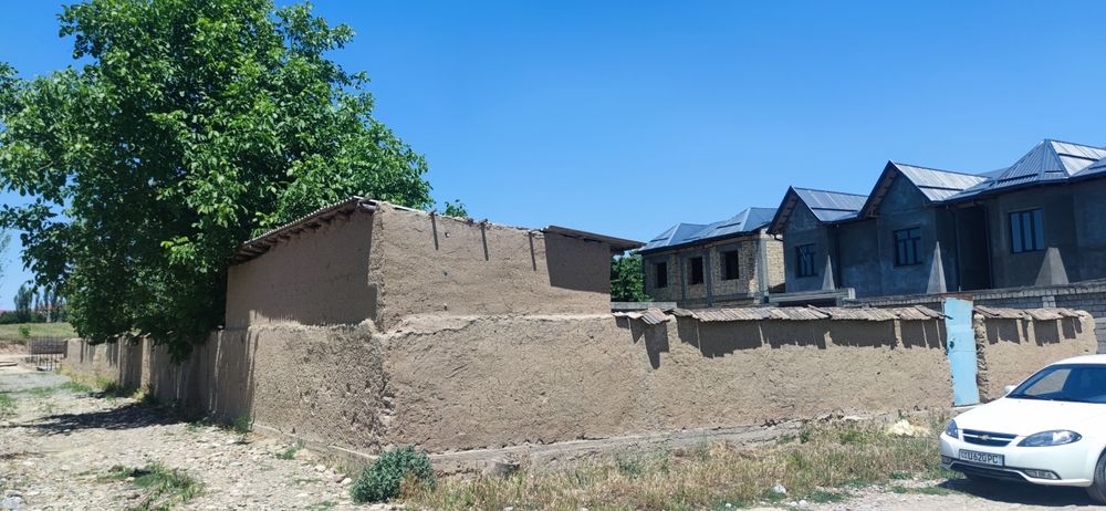 Zangi ota Korzinkada 5 sotix yer sotiladi