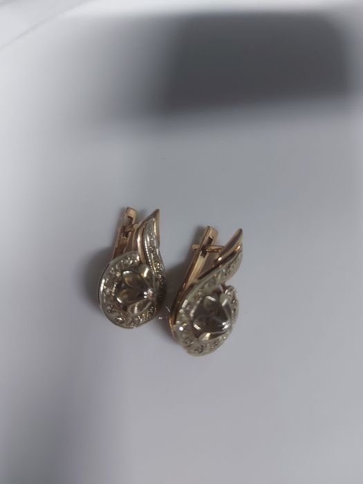 Сырга сатылады комплект 11гр