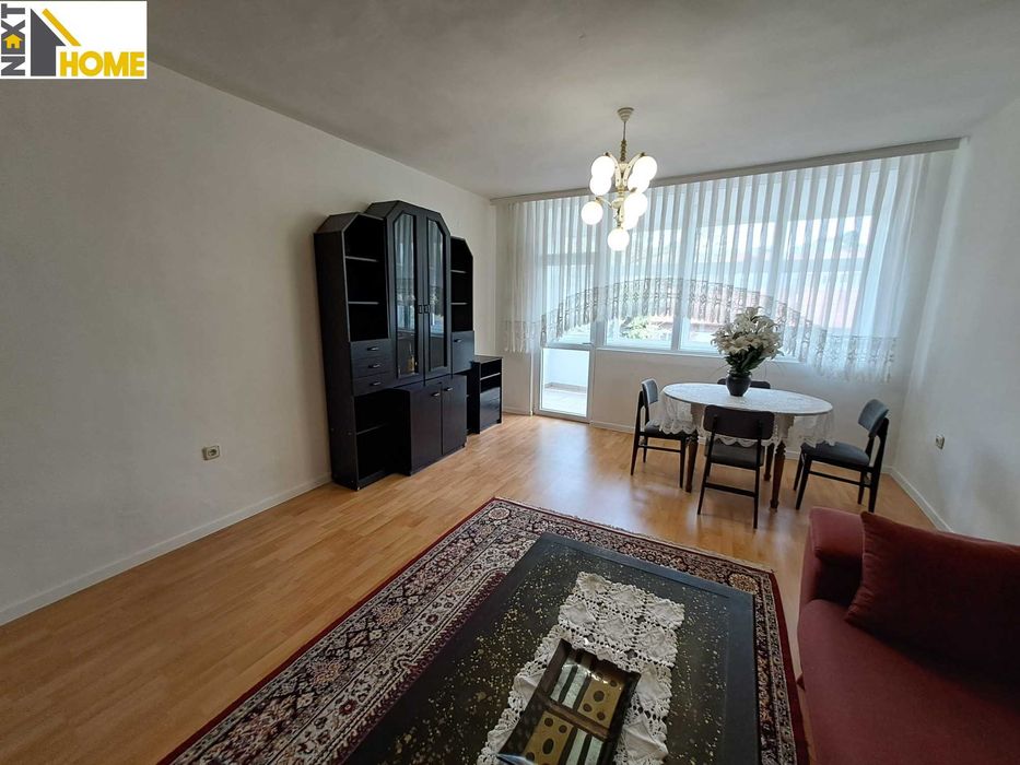 Просторен двустаен апартамент с ГАРАЖ