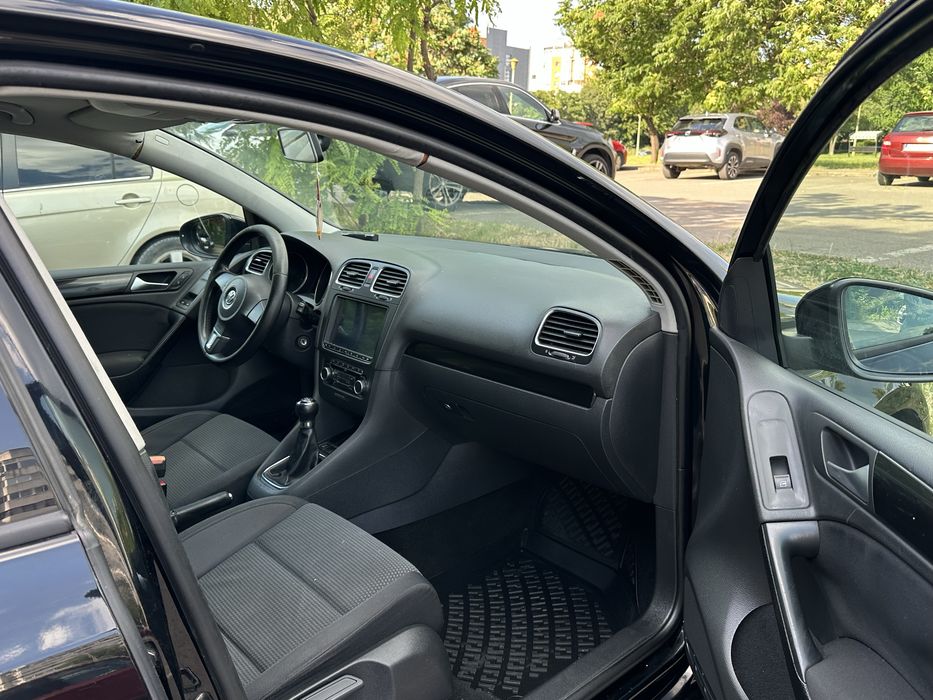 Volkswagen Golf 6 ( 2011 ) 1.4 MPI