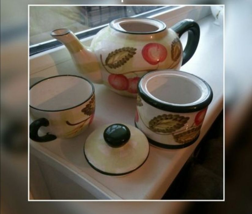 Соковыжималка Vitek, посуда