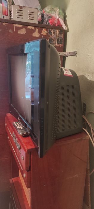 Продается телевизор lg