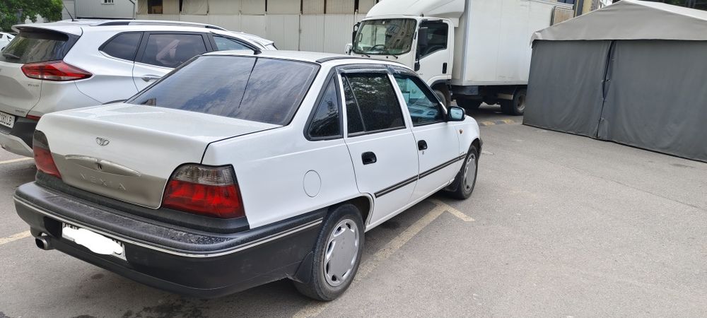 Srochna sotiladi Nexia 1 1,5 dons super salon Gen bor