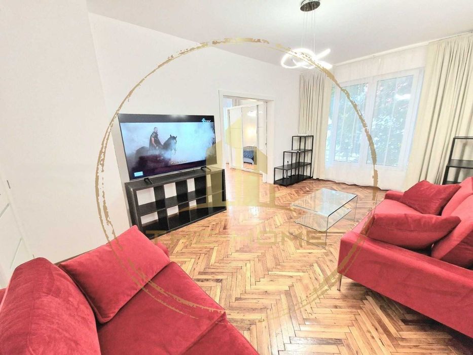 Дава се под наем Четиристаен апартамент в Варна, Център - 100 кв.м за 1000 € - Снимка #2