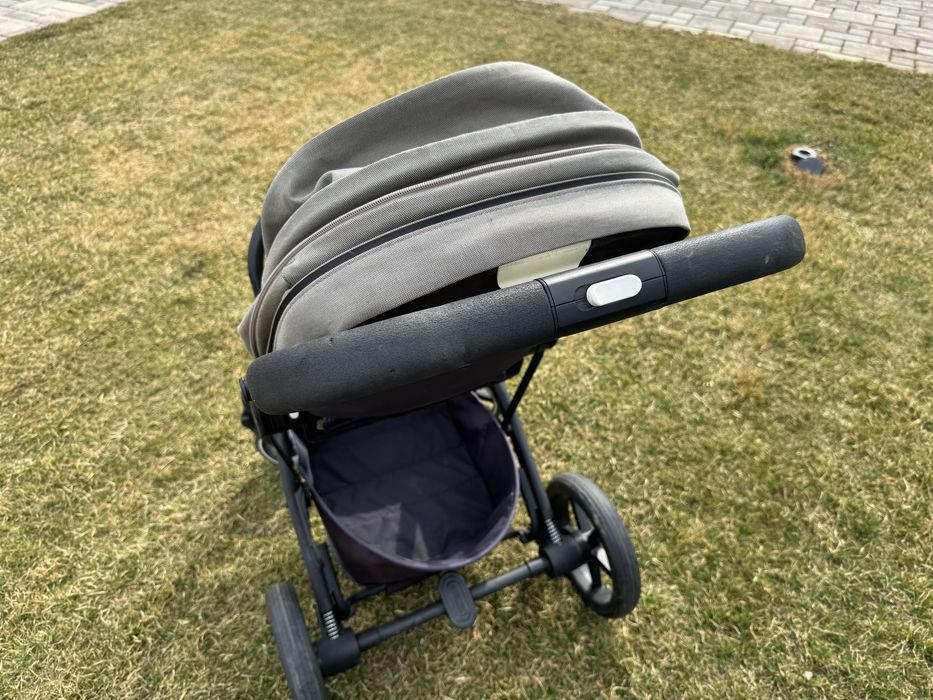 Cybex Balios S Lux 2 in 1 reversibil + cadou sac pentru carucior lana