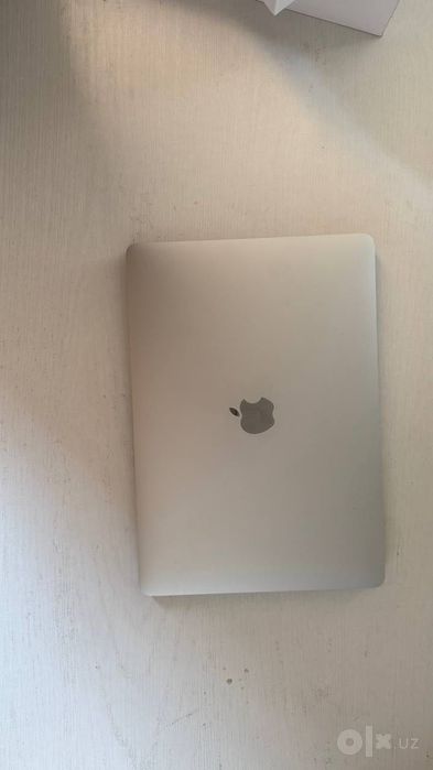 Macbook air 13 ,2020