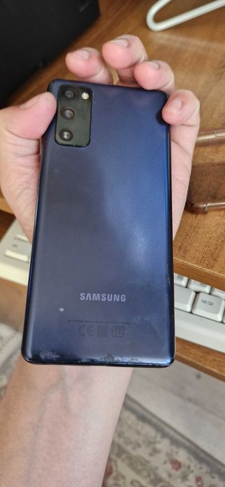 Samsung s20 FE б/у