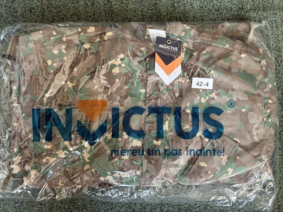 Tinuta militara Invictus