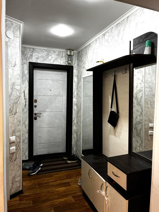 Продам 2х комнат. квартиру