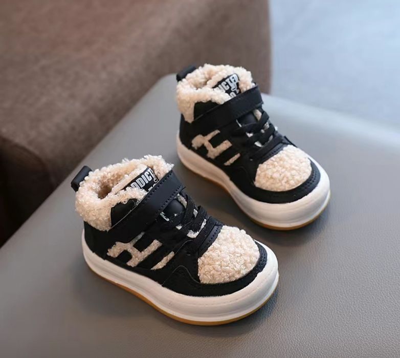 Обувь зима мальчикам и девочку