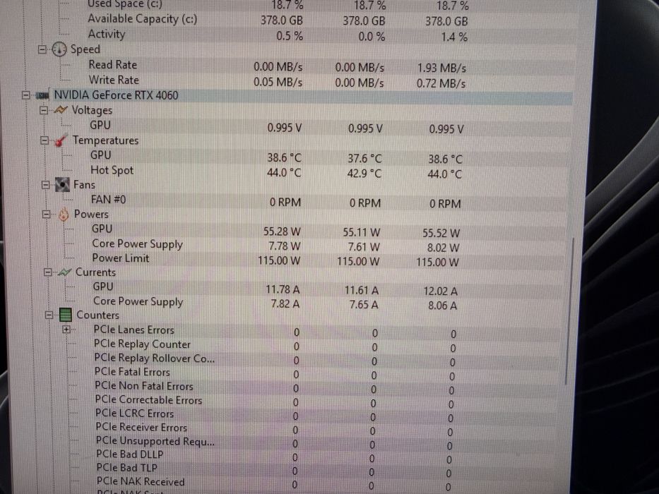 Vând placă video GeForce RTX™ 4060 GAMING OC 8GB – stare excelentă!