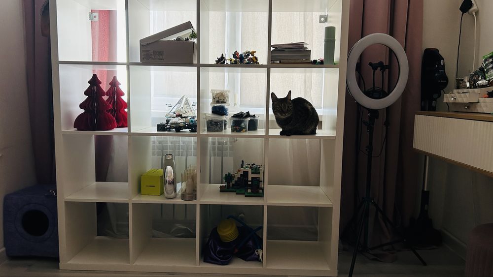 Продам стеллаж Ikea