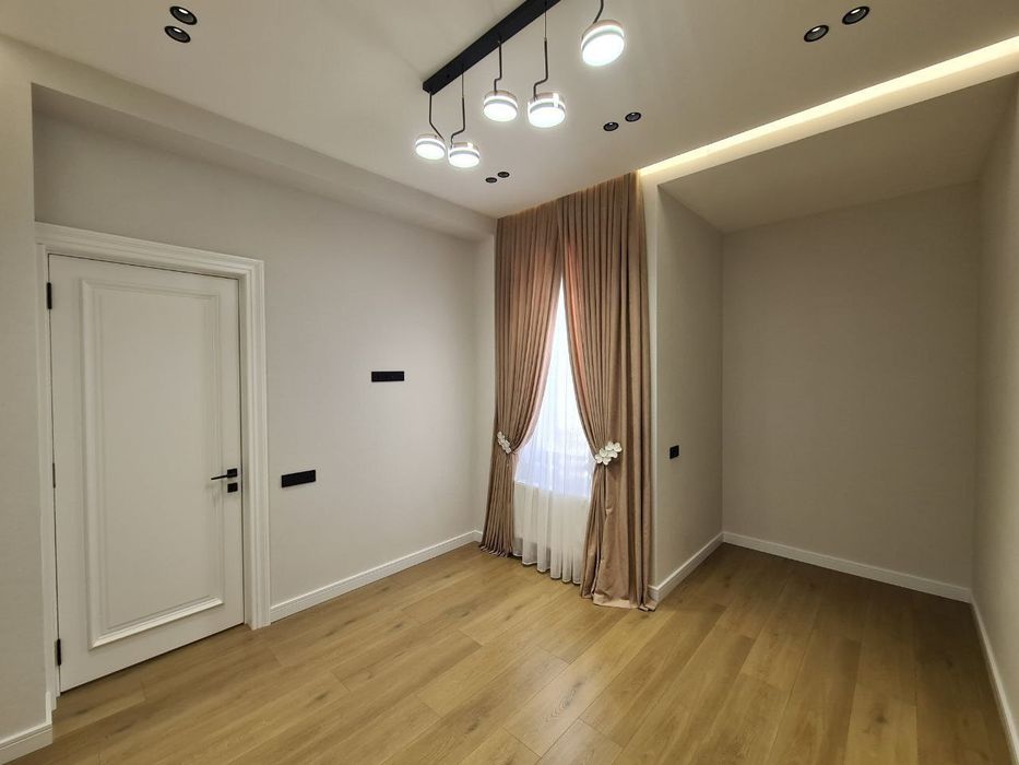 Срочно Срочно продаётся ЛЮКС Дом самом центре города