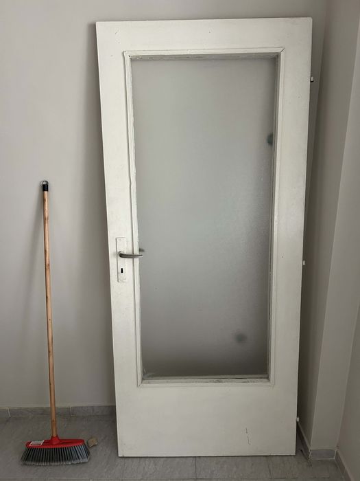 Интериорни врати без каси БЕЗПЛАТНИ