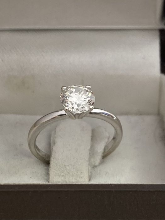 Inel solitaire aur alb cu diamant 1.05ct