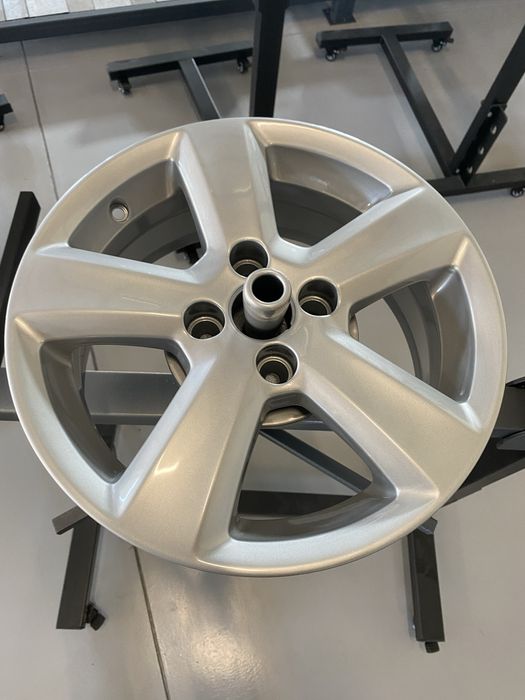 Reconditionare jante auto, vopsire jante auto, indreptat jante pe loc