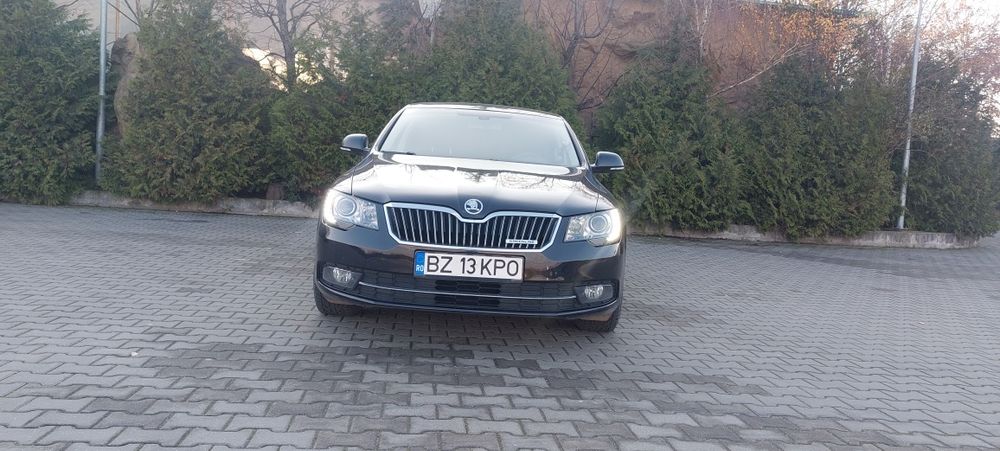 skoda superb 2.0 TDI  AUTOMATA  dsg 6 2015