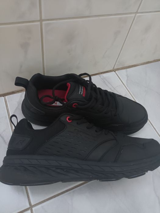 Черни дамски маратонки Runners 38 номер