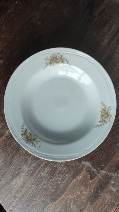 Ретро чинии различни модели