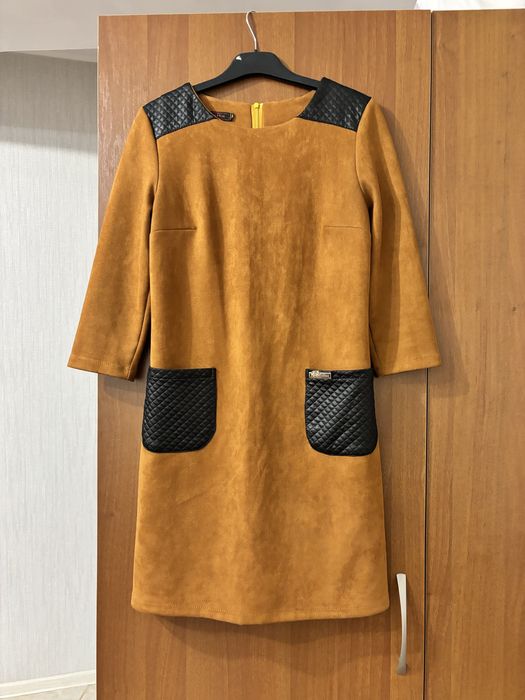 Платье женское.