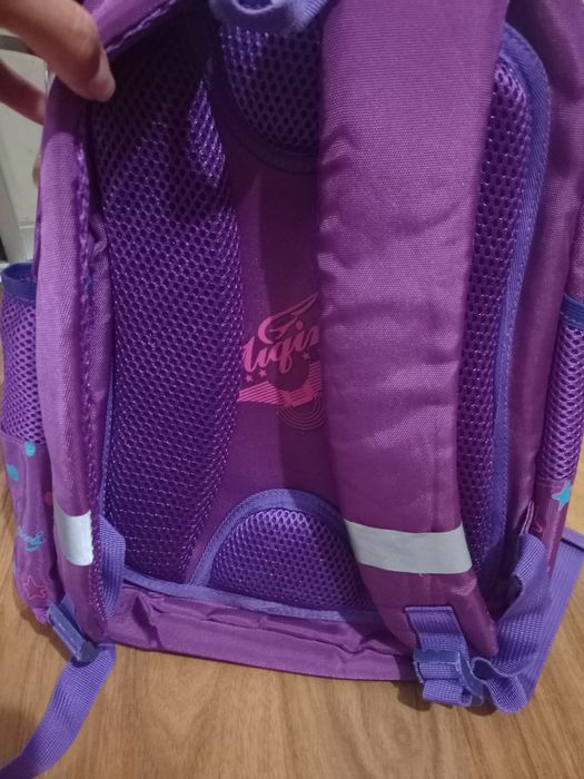 Продам рюкзак школьный