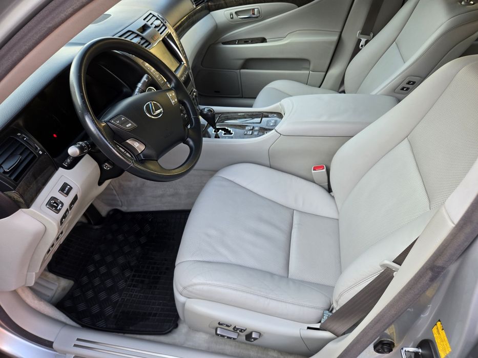 Lexus LS 600h Prezident Hybrid Stare Ireprosabila Propietar Variante