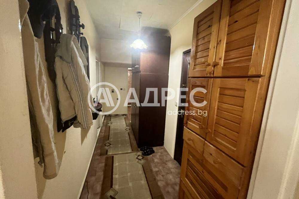 Продава се Двустаен апартамент в Разград, Орел - 60 кв.м за 1003 €/кв.м - Снимка #6