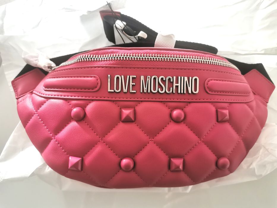 Love Moschino оригинална чанта за кръста