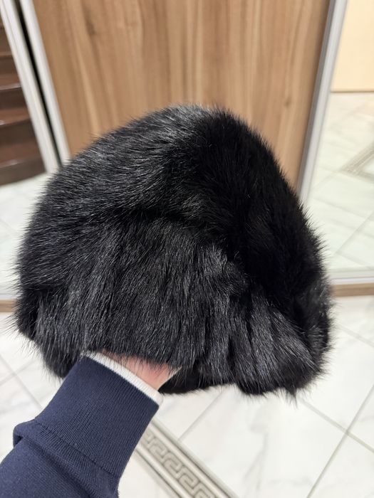 Женская меховая шапка