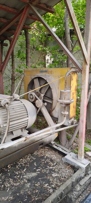 Продам компресор