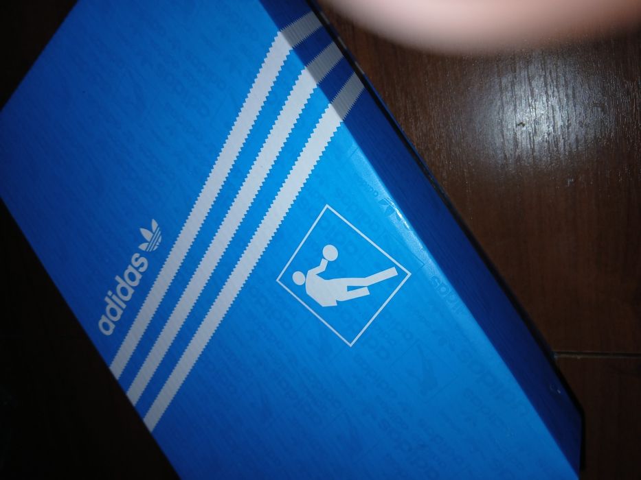 Кроссовки адидас оригинал