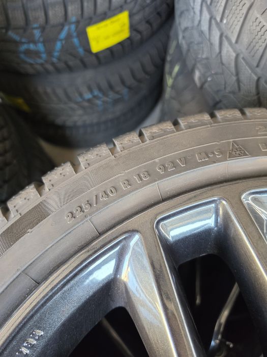4 Броя 225/40/18 Continental 2x7,6mm 2x6,5mm