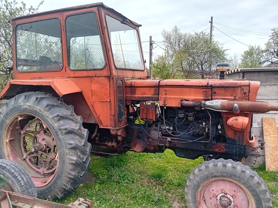 Vând tractor u650 cu plug
