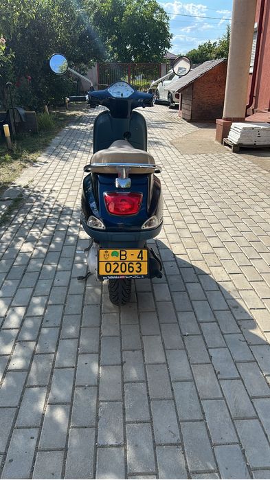 Scuter Piaggio Vespa