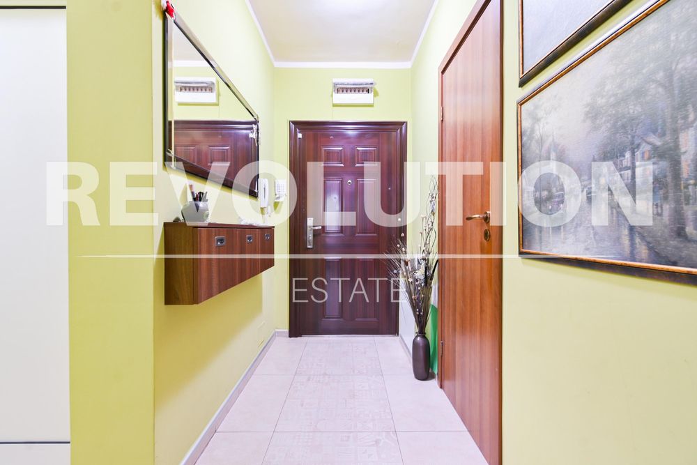 Продава се Тристаен апартамент в София, Младост 4 - 120 кв.м за 1254 €/кв.м - Снимка #10